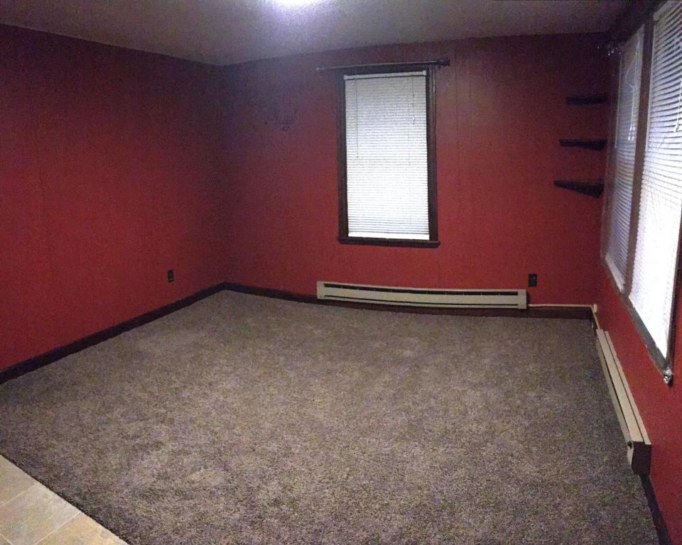 205 Sunrise Avenue, Porter, MN 56280