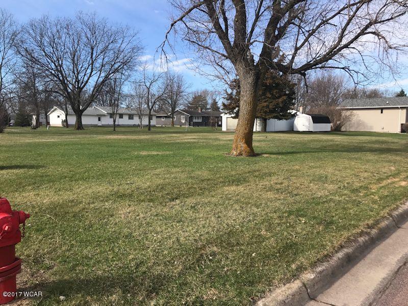 Xxx Oak Street, Redwood Falls, MN 56283