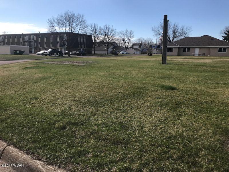 Xxx Oak Street, Redwood Falls, MN 56283