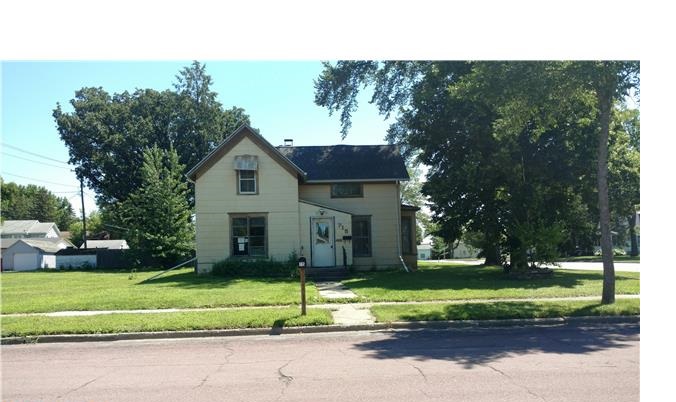 715 S Jefferson StRedwood Falls, MN, 56283Redwood County