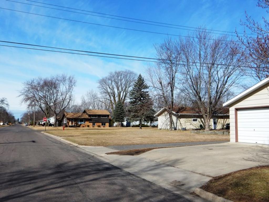 1104 29th Avenue N, Saint Cloud, MN 56303