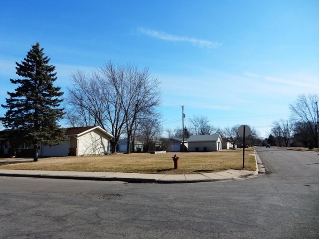 1104 29th Avenue N, Saint Cloud, MN 56303