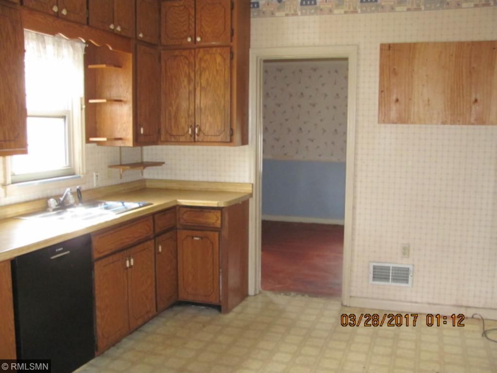 1126 9th Avenue N, Saint Cloud, MN 56303