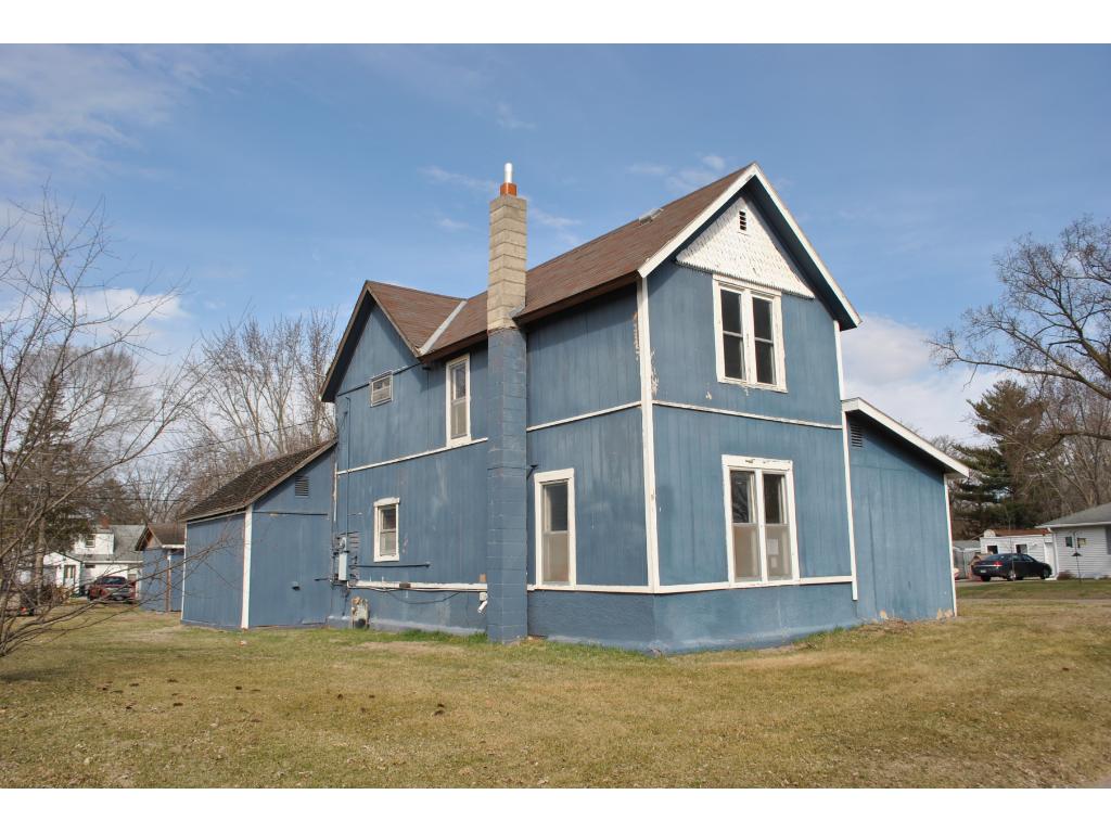 700 4th Street, Little Falls, MN 56345