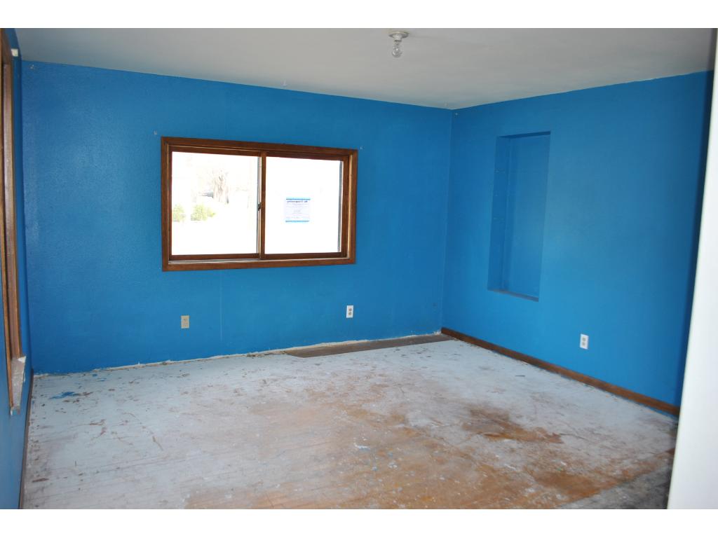 700 4th Street, Little Falls, MN 56345