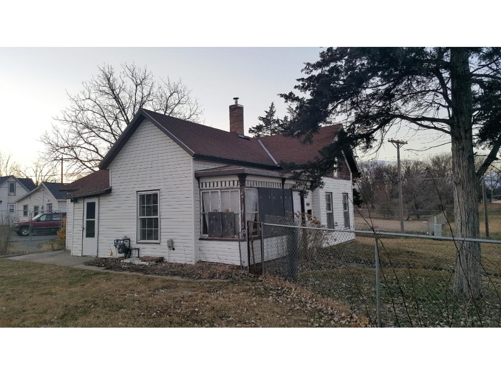804 Main Street S, Sauk Centre, MN 56378