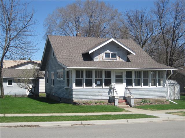 326 4th St SSauk Centre, MN, 56378Stearns County
