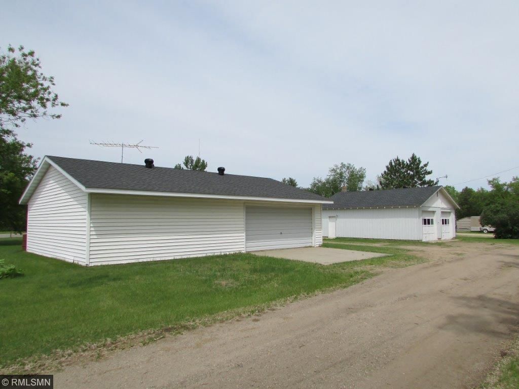 608 1st Street W, Park Rapids, MN 56470
