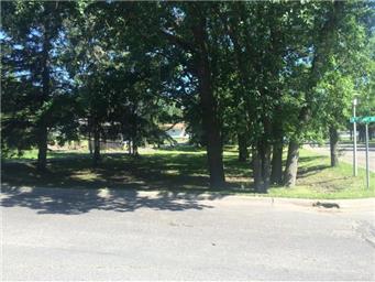 8th St NE, Staples, United States 56479