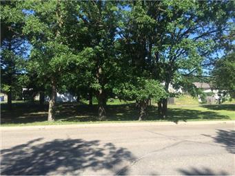 8th St NE, Staples, United States 56479
