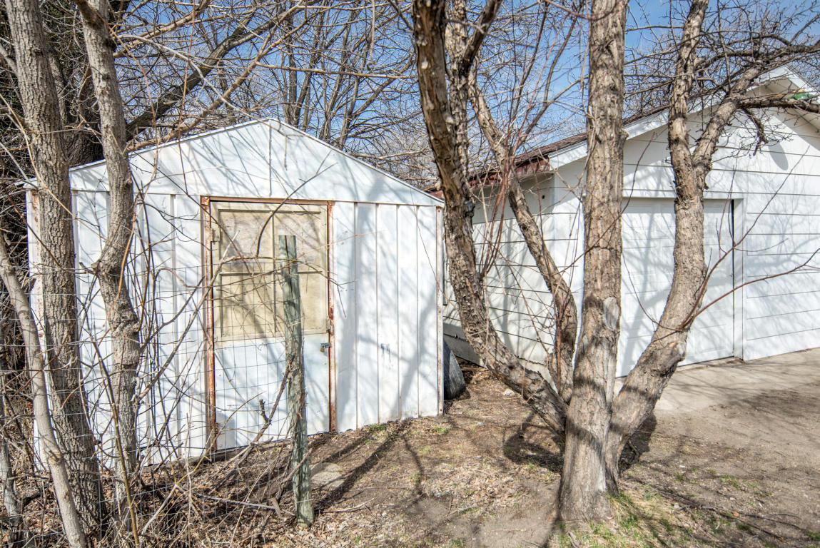122 Oak Grove Avenue, Detroit Lakes, MN 56501