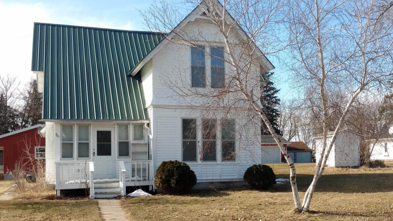 201 N Garfield Avenue, Battle Lake, MN 56515