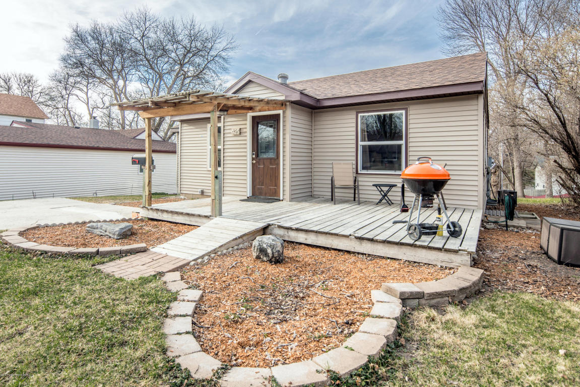 425 E Gustavus Avenue, Fergus Falls, MN 56537