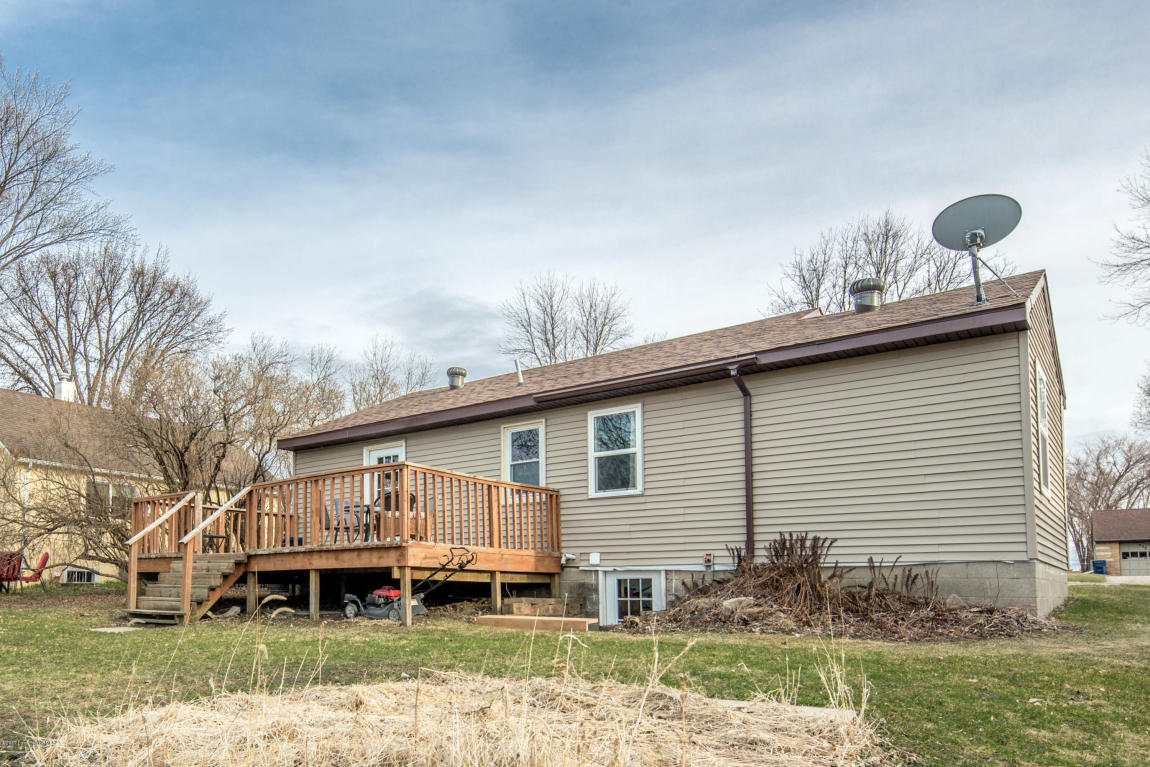 425 E Gustavus Avenue, Fergus Falls, MN 56537