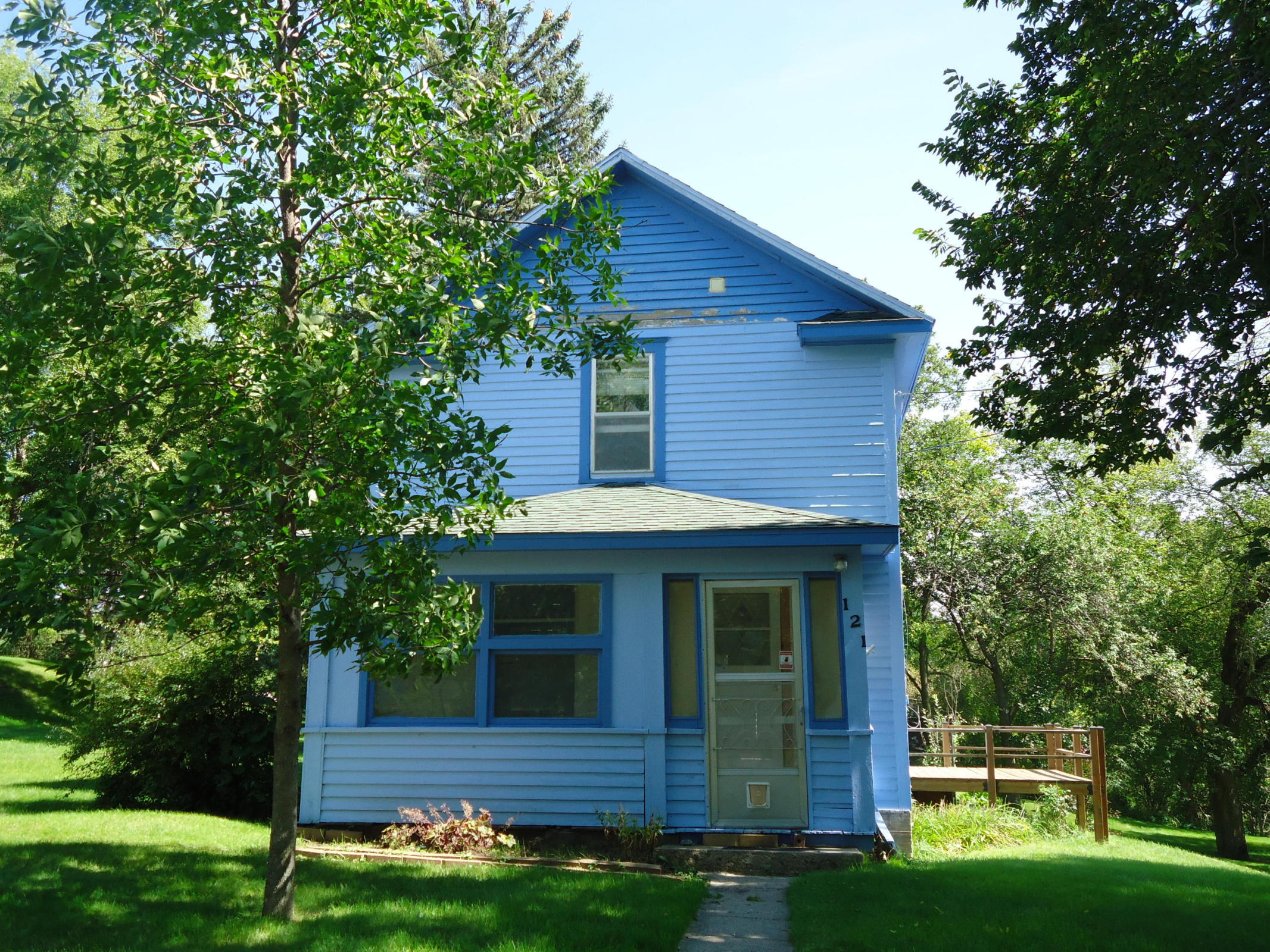 121 1st Street NE, Pelican Rapids, MN 56572
