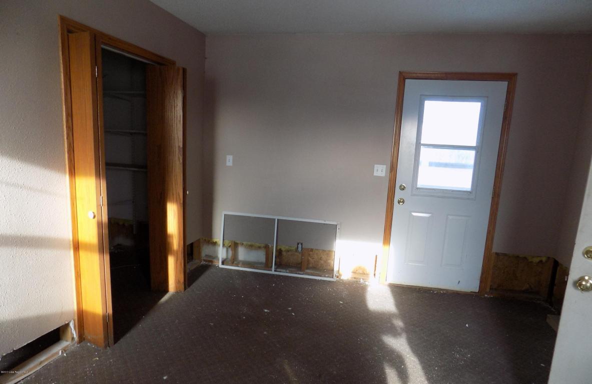 202 7th Avenue SE, Perham, MN 56573