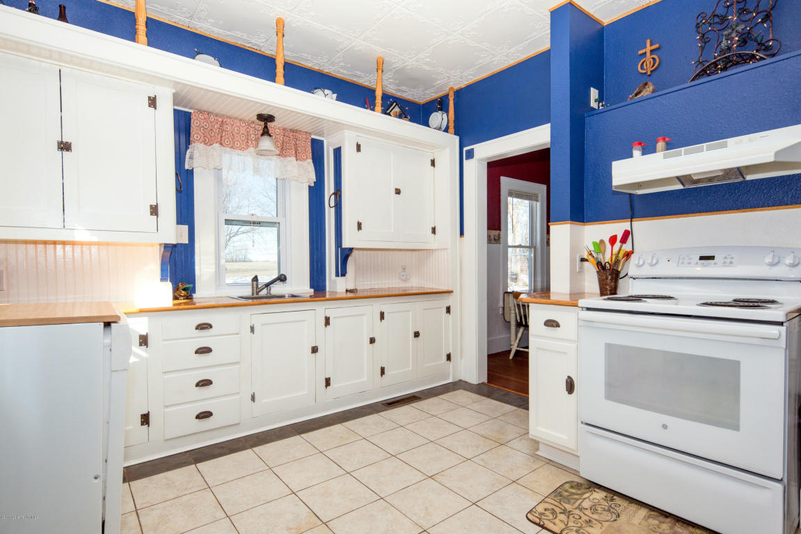 211 Main Avenue E, Rothsay, MN 56579