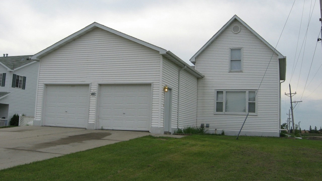 407 Thmpson Ave, Fisher, MN 56723