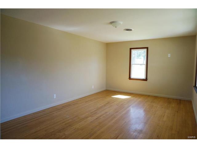 1522 West Highview, Arnold, MO 63010