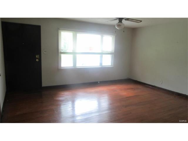 2015 Arlene, Arnold, MO 63010