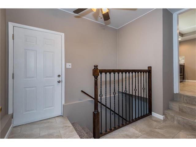 644 Sun Valley Drive, Arnold, MO 63010