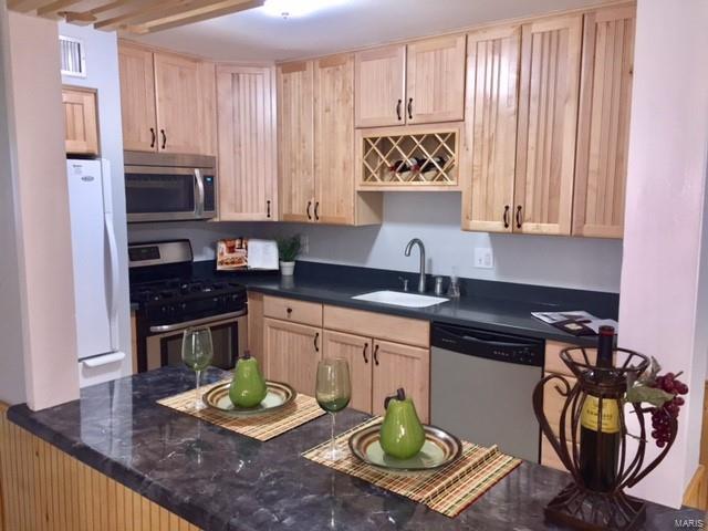 149 Cumberland Park Court, Ballwin, MO 63011