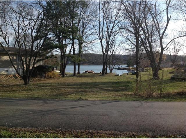1137 North Shore, Catawissa, MO 63015
