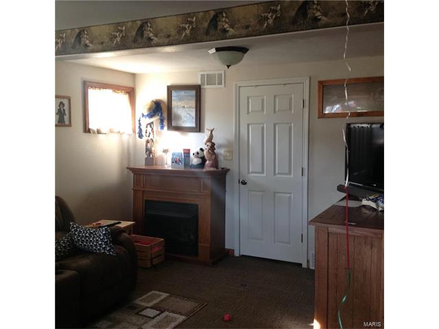 1137 North Shore, Catawissa, MO 63015