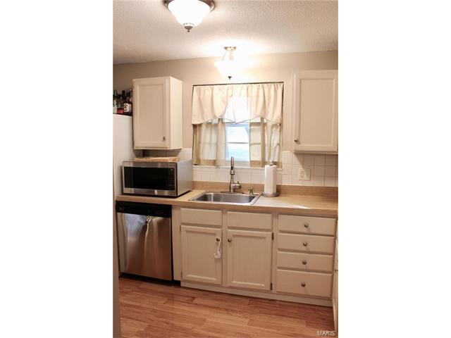 13579 Coliseum Drive, Chesterfield, MO 63017