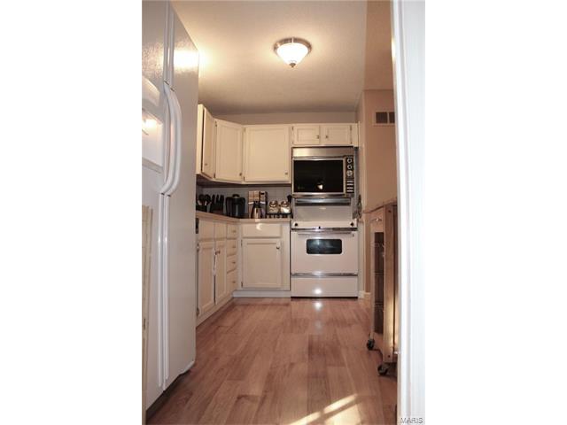 13579 Coliseum Drive, Chesterfield, MO 63017