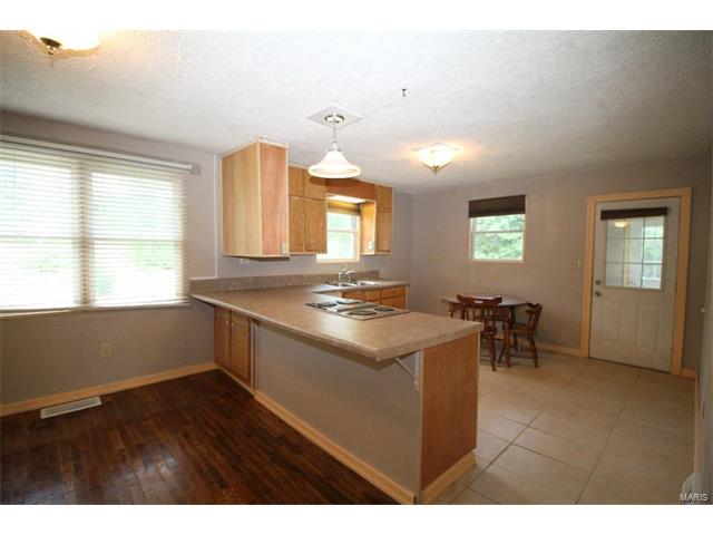 4644 Liberty School Road, De Soto, MO 63020