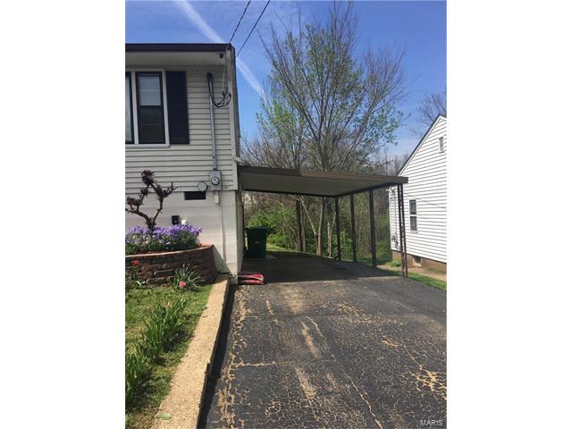 114 South 5th Street, De Soto, MO 63020