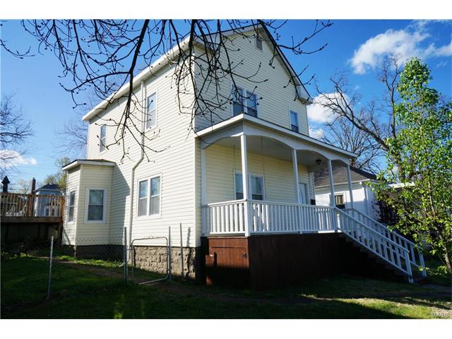 412 South 4th Street, De Soto, MO 63020