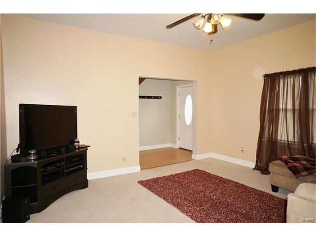 412 South 4th Street, De Soto, MO 63020