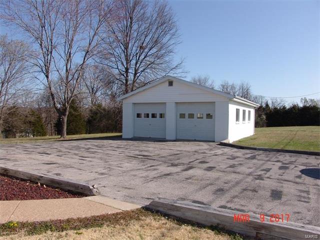 339 Kronos Drive, De Soto, MO 63020