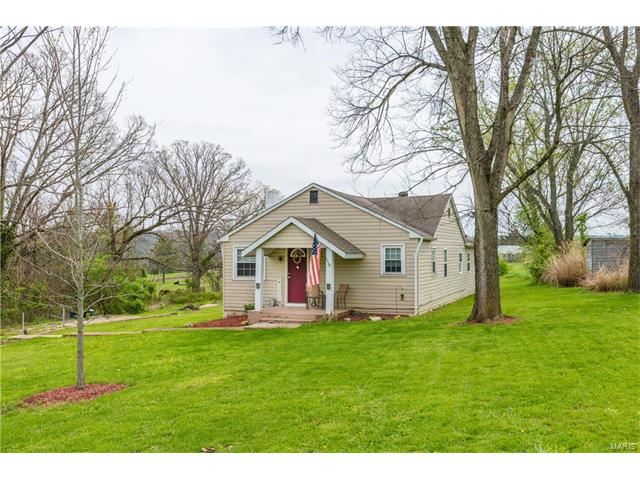1212 Berry Dairy, De Soto, MO 63020