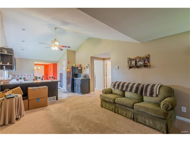 1212 Berry Dairy, De Soto, MO 63020
