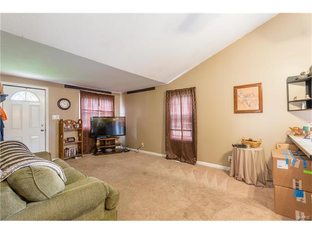 1212 Berry Dairy, De Soto, MO 63020