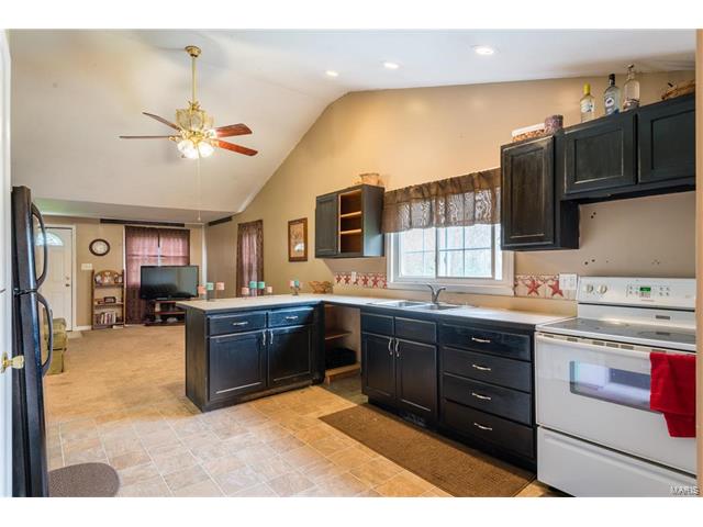 1212 Berry Dairy, De Soto, MO 63020