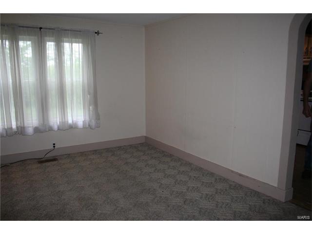 14367 Vineland Road, De Soto, MO 63020