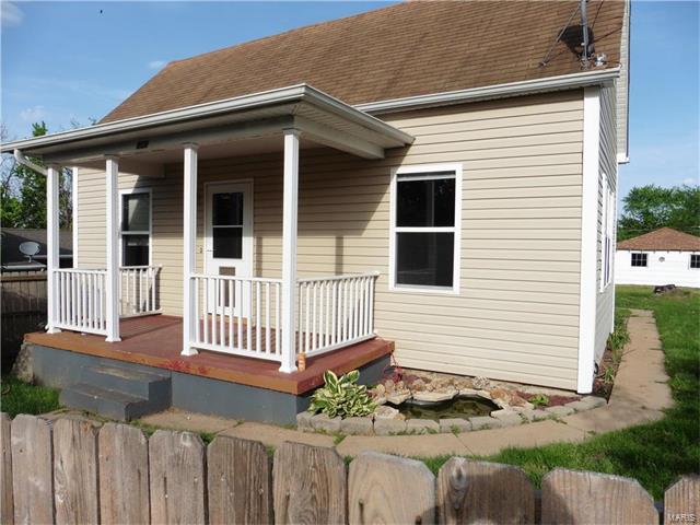 809 North 4th Street, De Soto, MO 63020