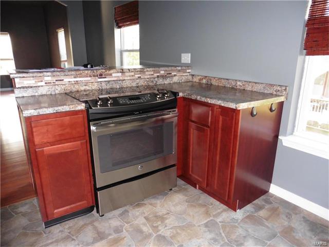809 North 4th Street, De Soto, MO 63020