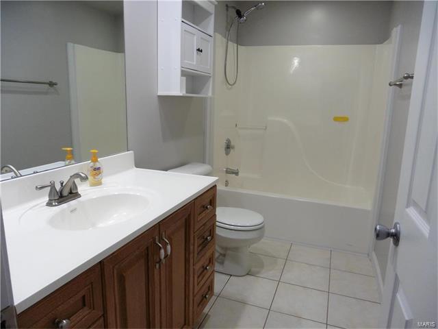 809 North 4th Street, De Soto, MO 63020