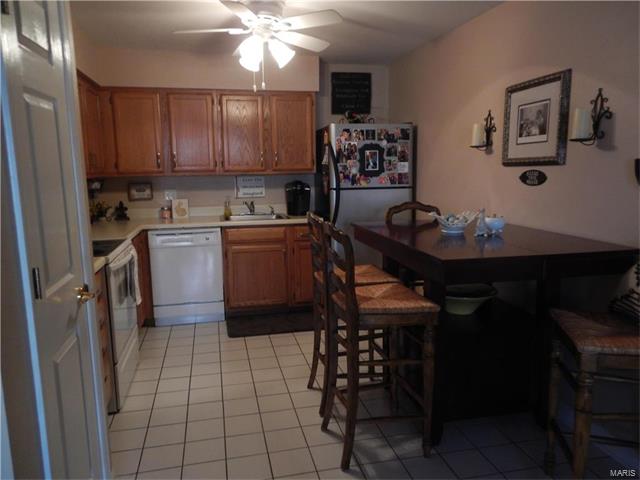 741 Ridgeside, Ballwin, MO 63021