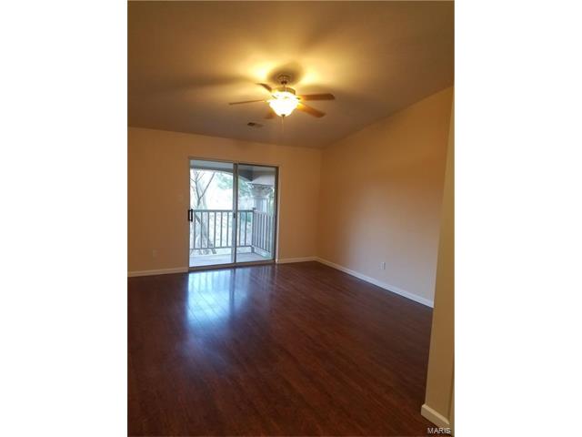 725 Ridgeside, Ballwin, MO 63021