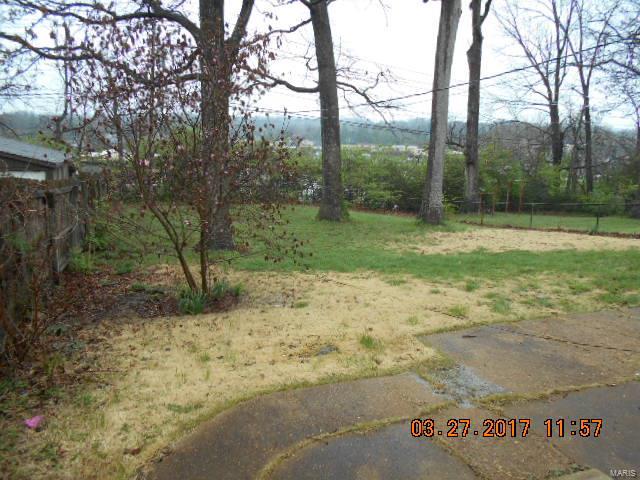 405 LAKESIDE Drive, Winchester, MO 63021