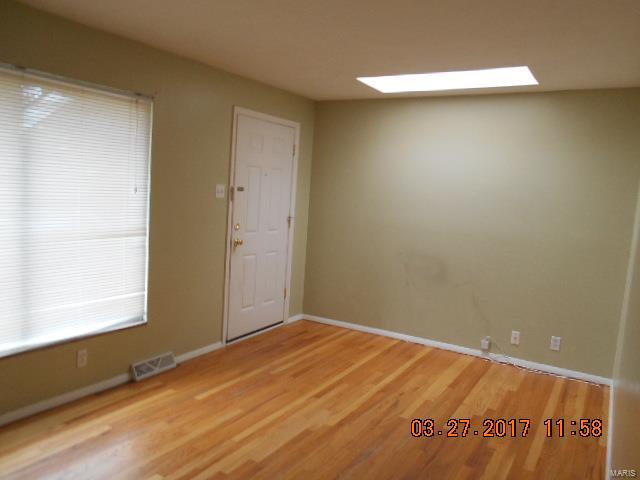 405 LAKESIDE Drive, Winchester, MO 63021