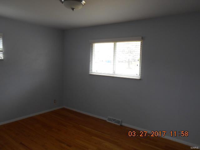 405 LAKESIDE Drive, Winchester, MO 63021