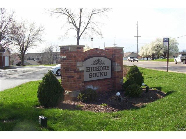 1344 Highland Oaks Drive, Ballwin, MO 63021