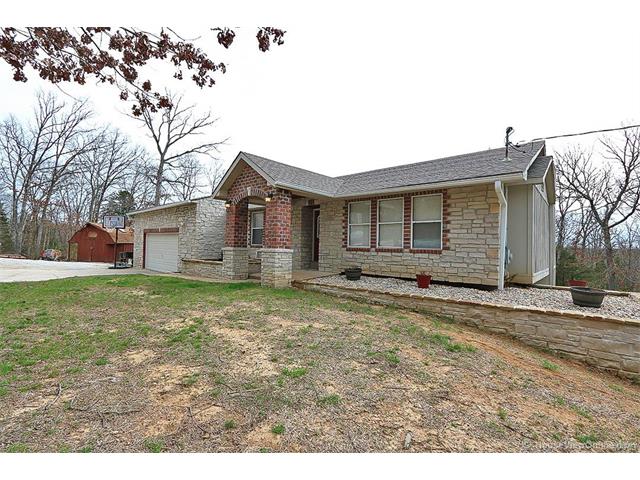 296 Pin Oaks Drive, Dittmer, MO 63023